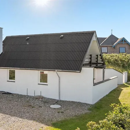 Aleksandar - 500m From The Sea In Western Jutland By Interhome * Lakolk